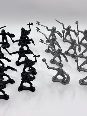 Lot 22 Black/Silver Grey  2" Plastic Medieval Knights Soldiers Cake Toppers